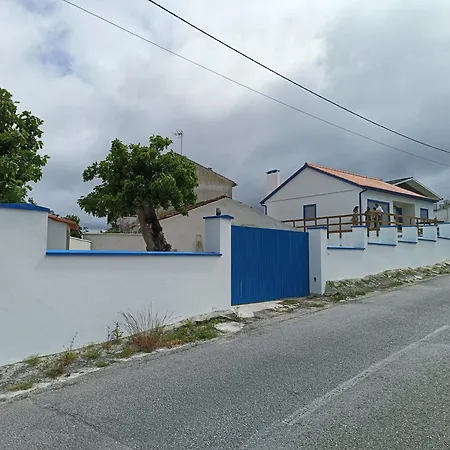 Casa Da Avo Julia Dom wakacyjny Carvide